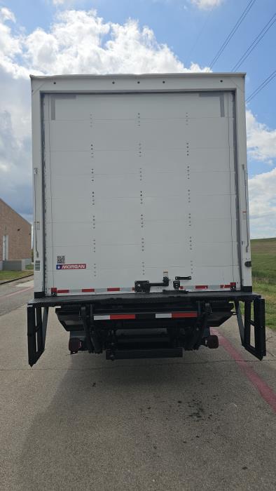 2022 Kenworth T270-4
