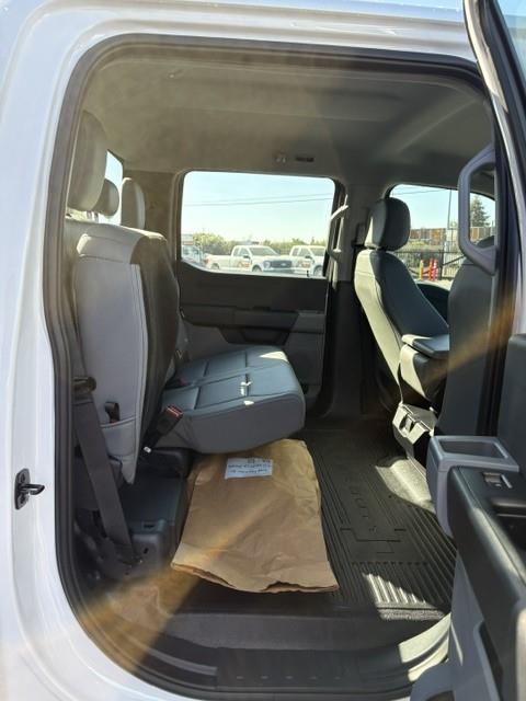 2027 Ford F-450-13