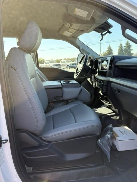 2027 Ford F-450-12