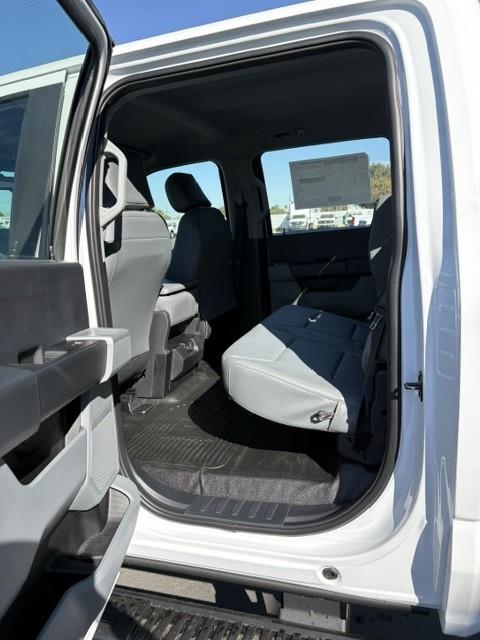 2027 Ford F-450-15
