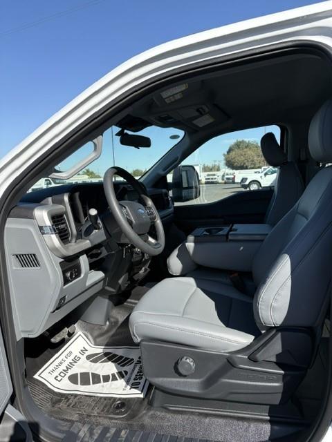 2027 Ford F-450-8