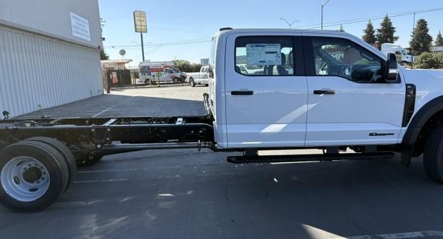 2027 Ford F-450-5