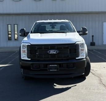 2027 Ford F-450-4
