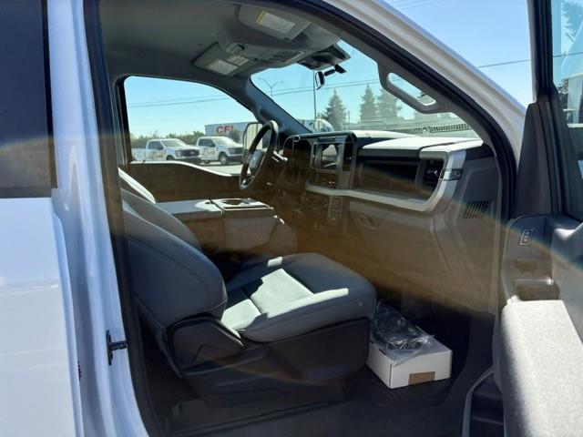 2027 Ford F-450-9