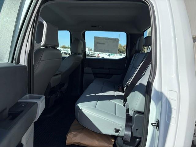 2027 Ford F-450-11