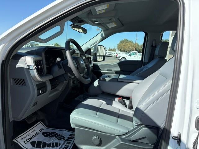 2027 Ford F-450-12
