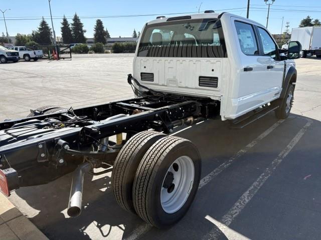 2027 Ford F-450-4