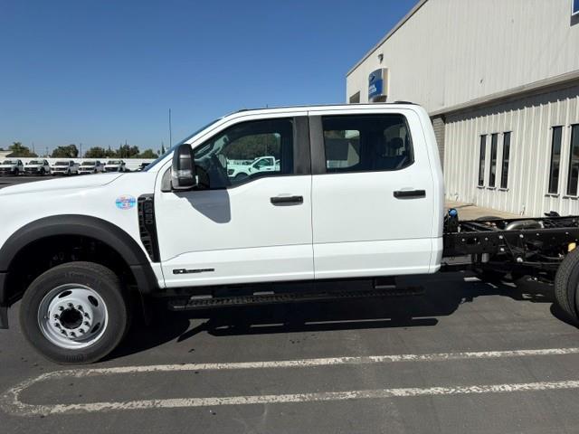 2027 Ford F-450-7