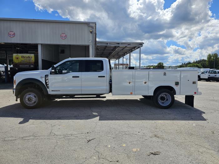 2026 Ford F-550-8