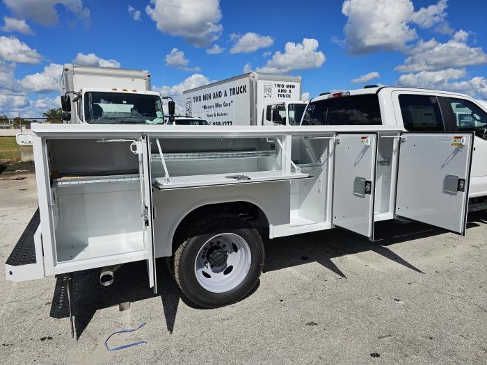 2026 Ford F-550-10