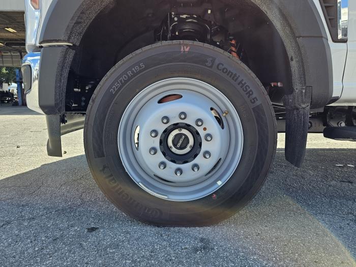 2026 Ford F-550-23