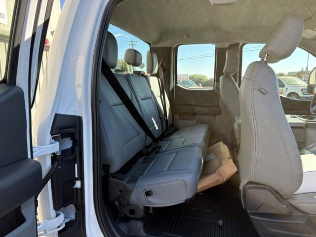 2027 Ford F-550-6