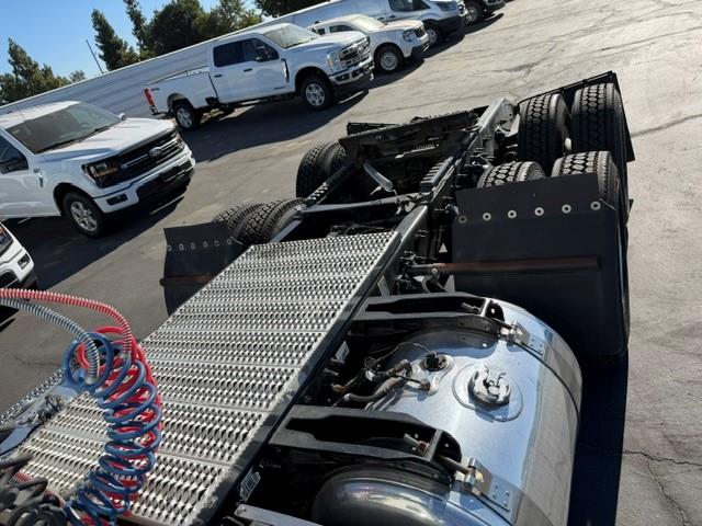 2019 Peterbilt 579-8