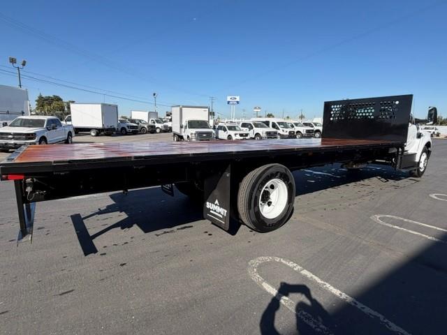2027 Ford F-650 — photo 8