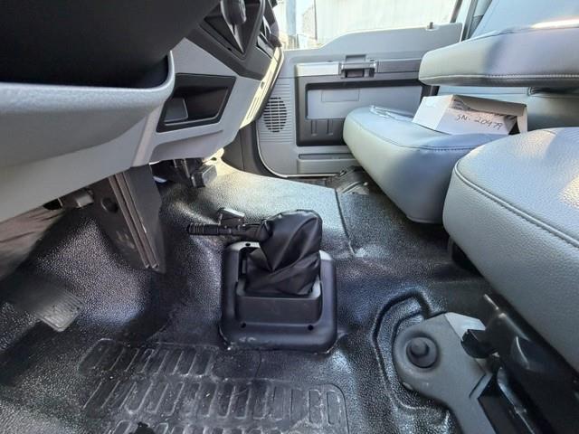 2027 Ford F-650-17