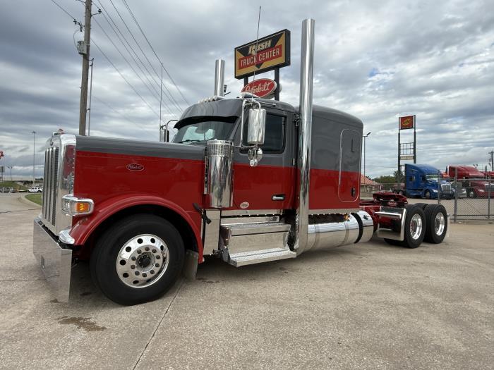 2027 Peterbilt 589-4