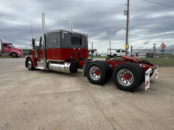 2027 Peterbilt 589-10