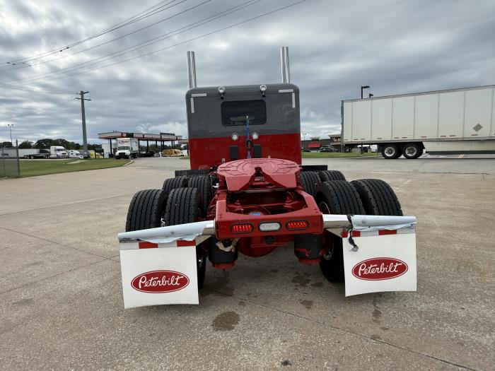 2027 Peterbilt 589-15