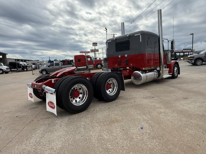 2027 Peterbilt 589-20