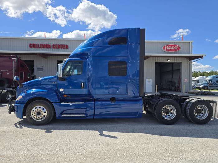 2022 International LT625-2