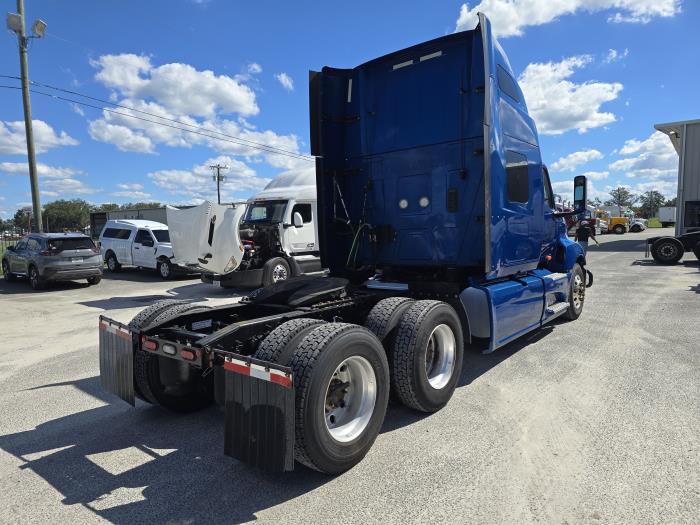 2022 International LT625-5