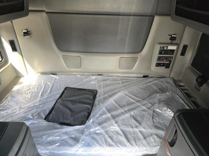 2022 International LT625-12