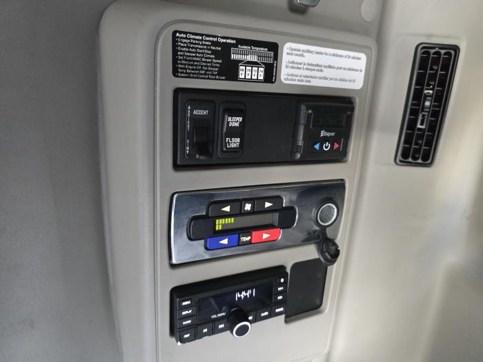 2022 International LT625-13