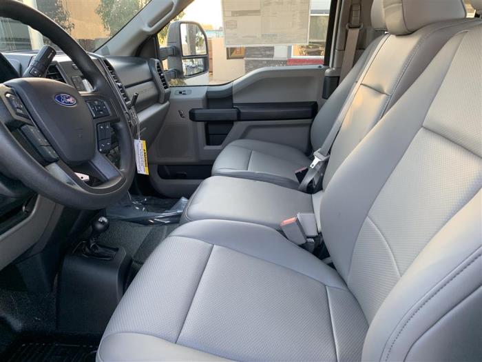 2027 Ford F-550-14