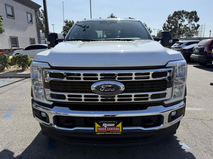2027 Ford F-550-6