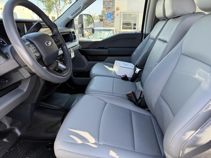 2027 Ford F-550-15