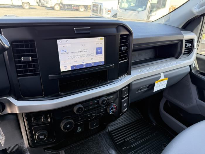 2027 Ford F-550-16