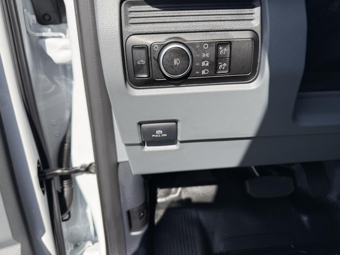 2027 Ford F-550-23