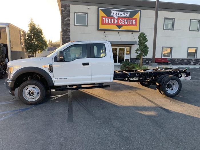 2027 Ford F-550-2