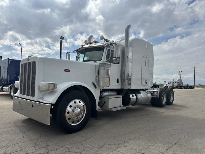 2015 Peterbilt 389-1