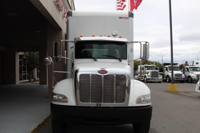 2020 Peterbilt 348-1