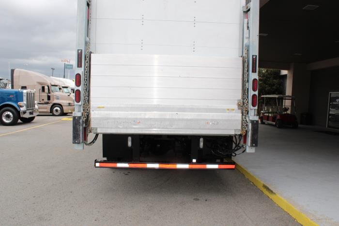 2020 Peterbilt 348-7