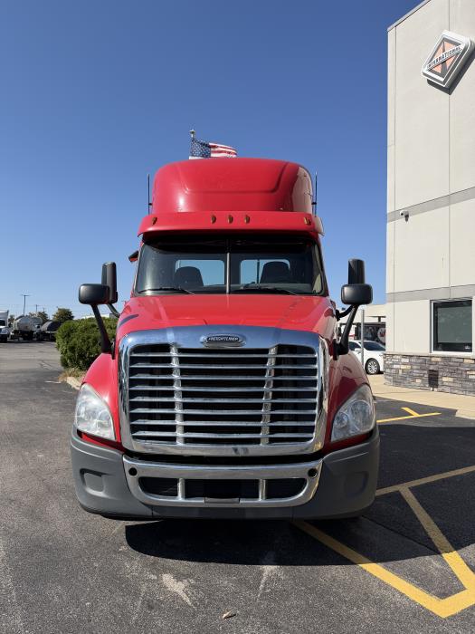 2019 Freightliner Cascadia-0
