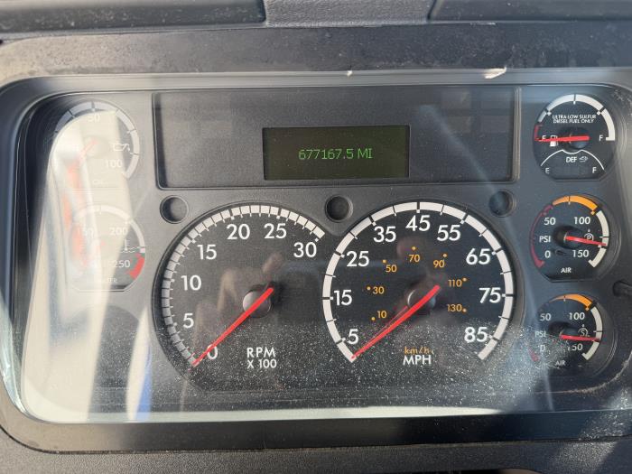 2019 Freightliner Cascadia-10