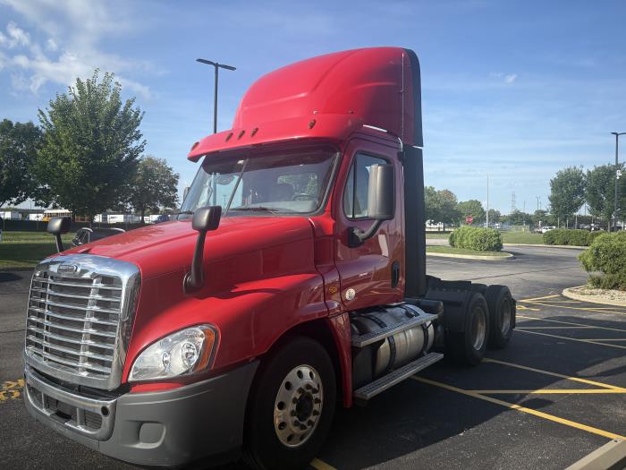 2019 Freightliner Cascadia-1