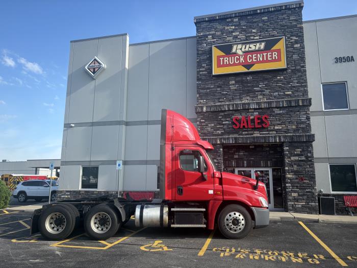 2019 Freightliner Cascadia-4