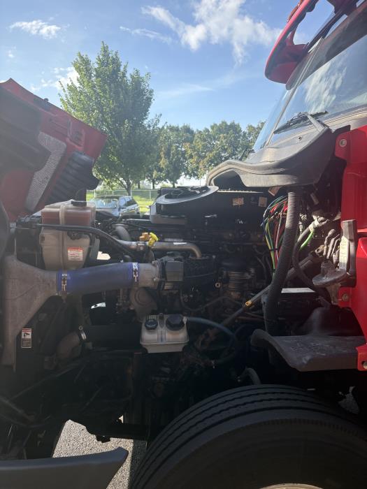 2019 Freightliner Cascadia-11
