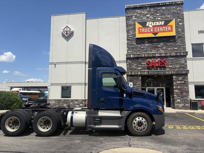 2022 Freightliner Cascadia-4