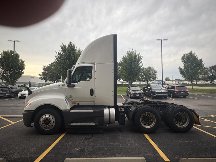 2022 International LT625-5