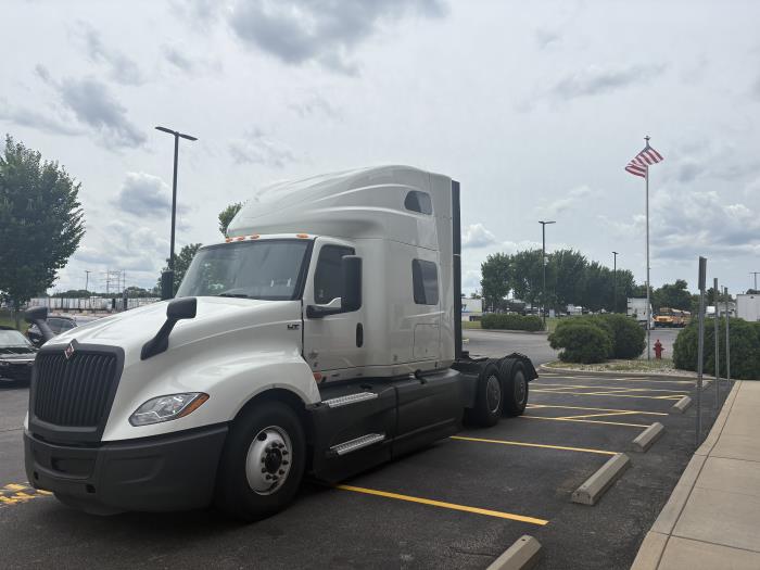 2023 International LT625-1