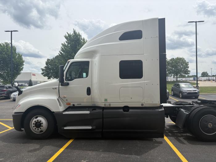 2023 International LT625-5