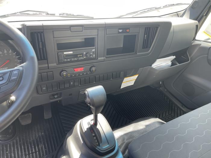 2027 Isuzu NRR-10