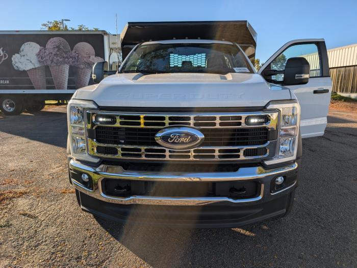 2026 Ford F-600-33