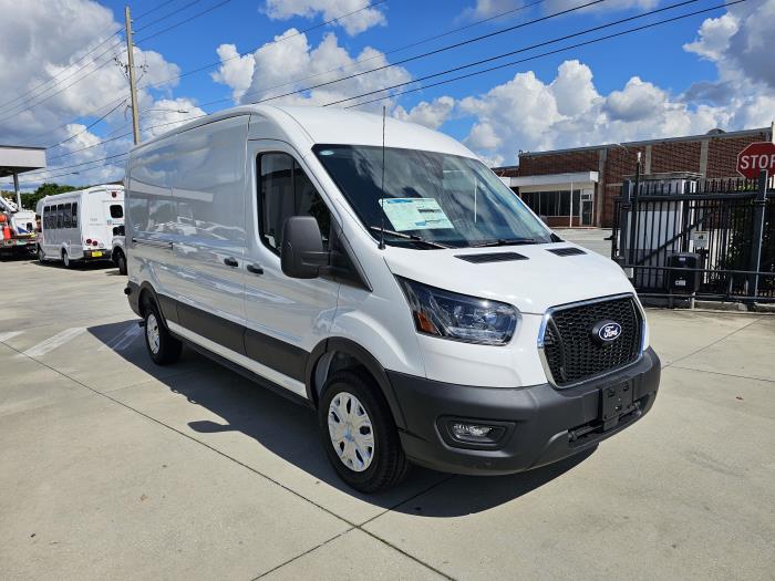2026 Ford Transit-250-3