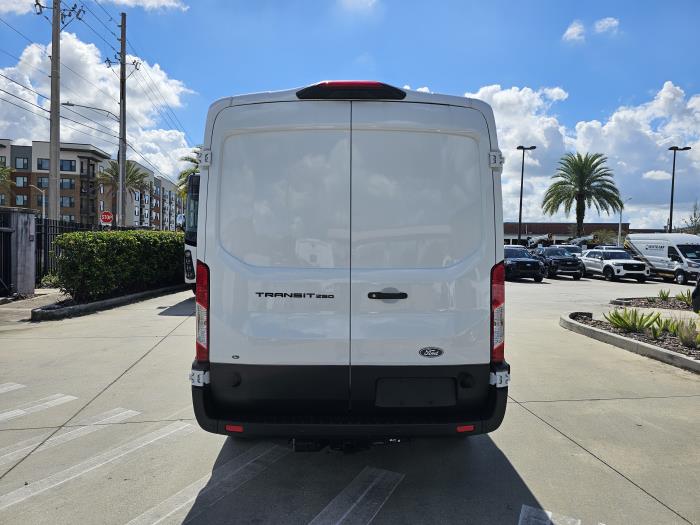 2026 Ford Transit-250-6