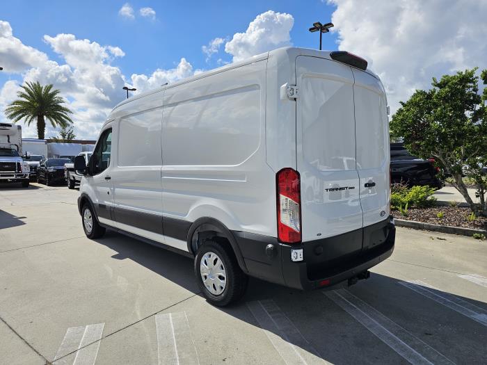 2026 Ford Transit-250-7